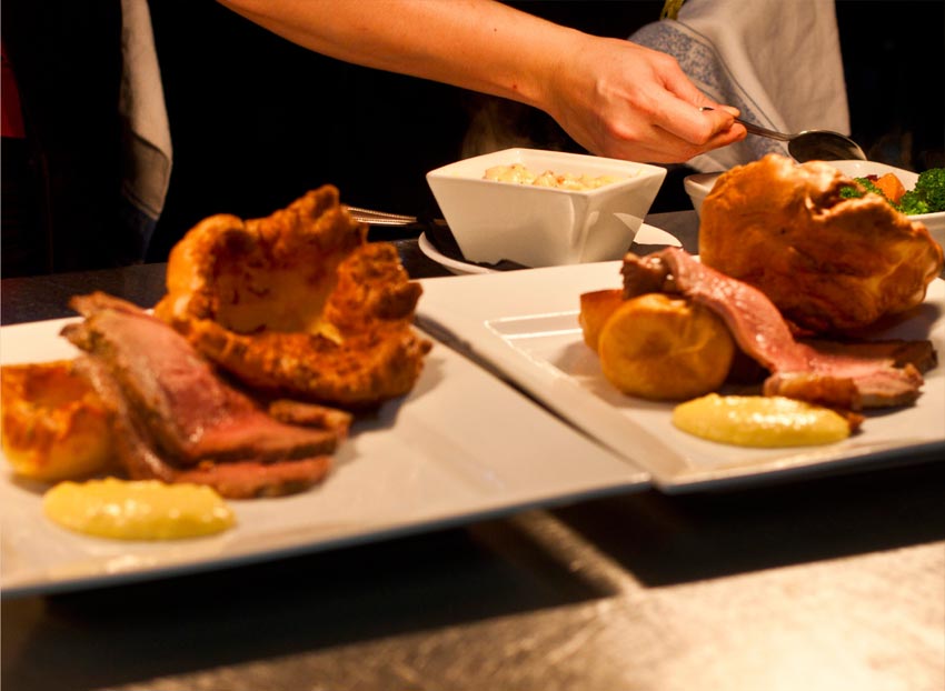 Sunday Lunch - Cott Inn Dartington - Delicious Local Food & Drink